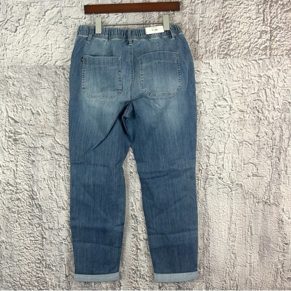 NWT Judy Blue Airplane Mode medium wash denim drawstring joggers - Picture 2 of 8